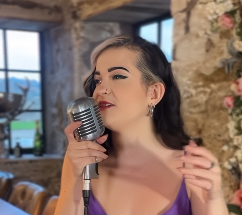 ashley_wedding_singer_profile_pic